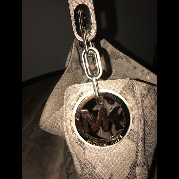 MICHAEL KORS SHOULDER BAG - Picture 3 of 6